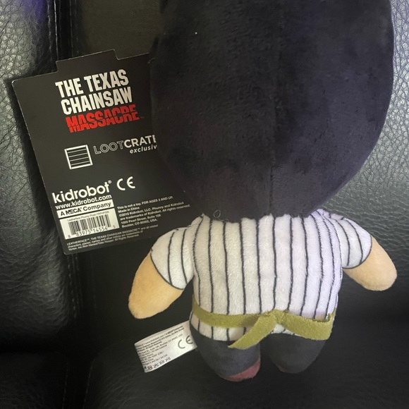 Texas Chainsaw Doll - Picture 3 of 3